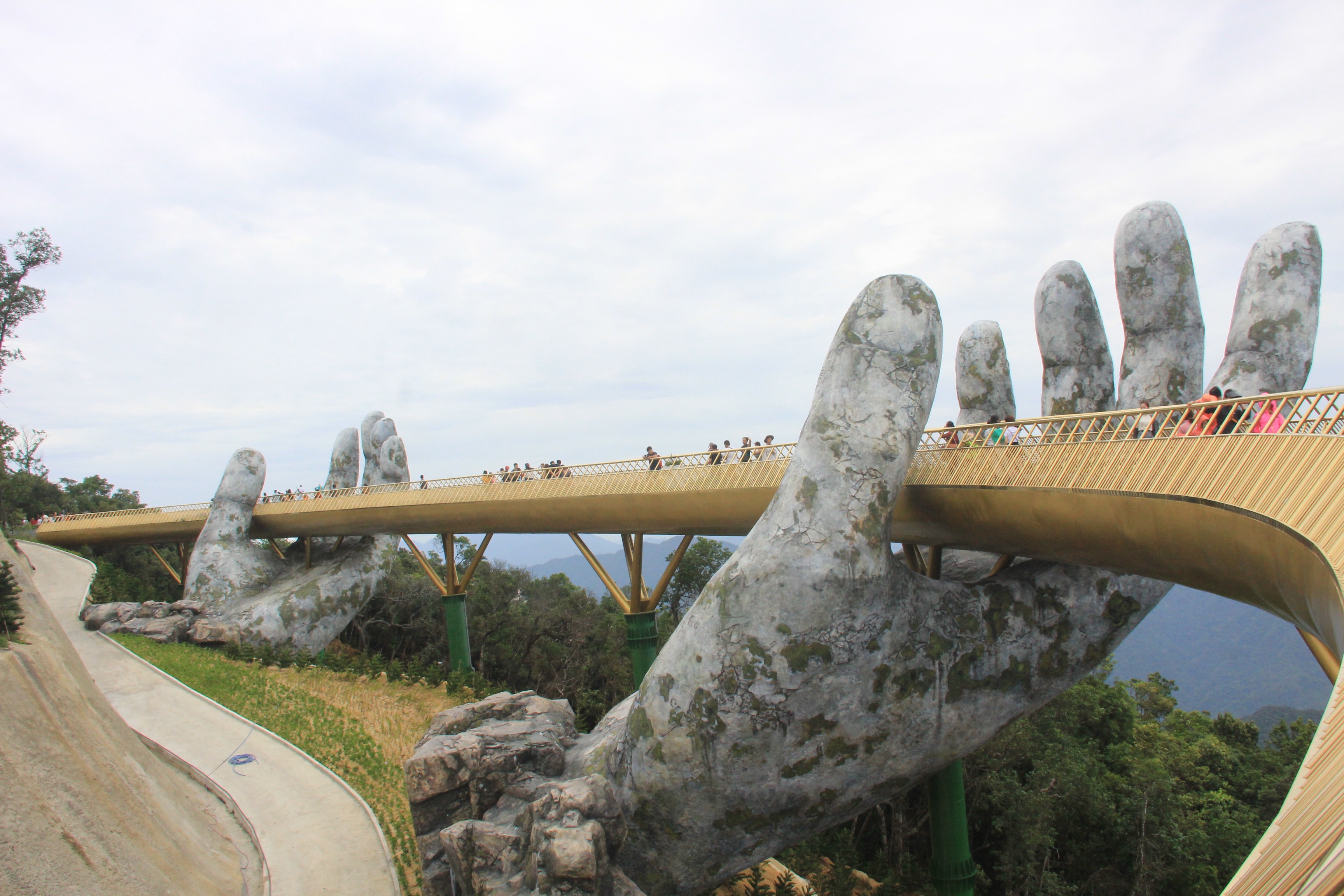 Золотой Мост Дананг Вьетнам